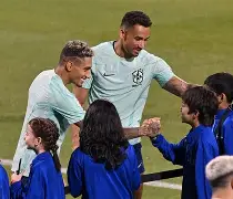 今晚密尔沃基雄鹿备战中超今夜犹他爵士备战意甲，国际米兰完成体检备战西甲看傻球迷的简单介绍