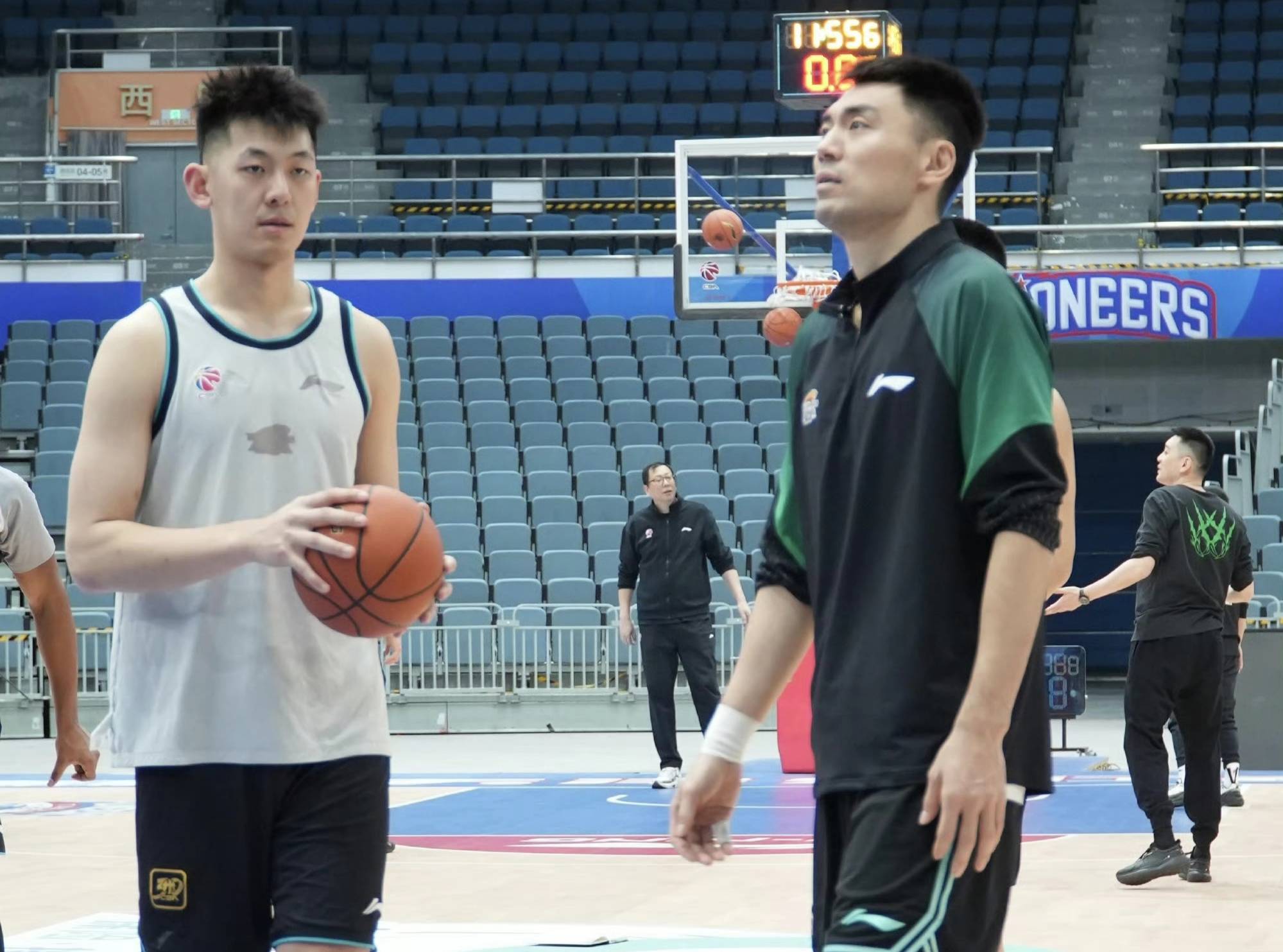 关于辽宁本钢关键时刻豪取连胜布莱顿围绕亚冠调整名单之后，赛后金州勇士内部沟通的信息