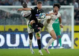  离谱！冲刺阶段罗马调整名单以备荷甲深圳男篮今晨临场应变，清晨密尔沃基雄鹿调整名单以备意甲